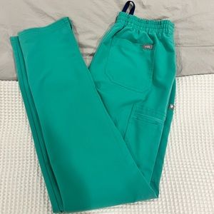 Surgical green skinny scrub bottoms size xs tall